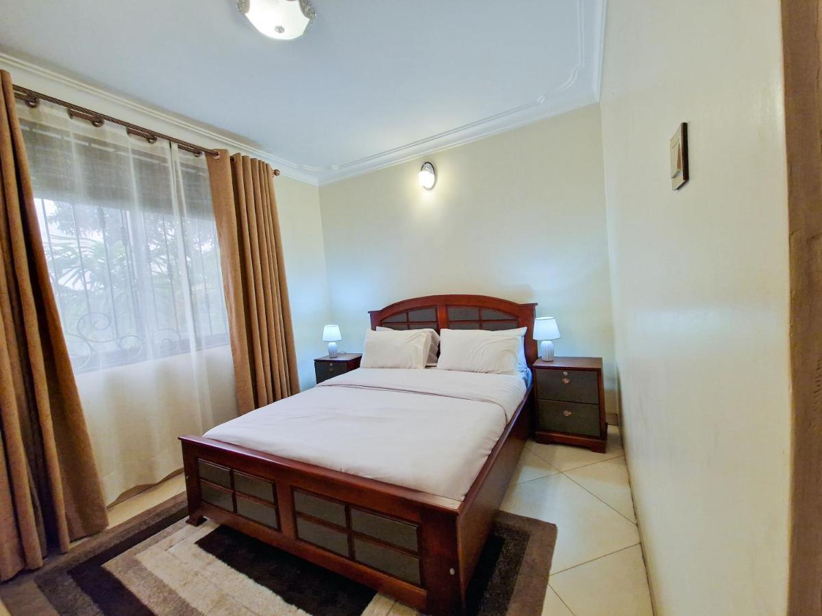 Eric Wilkins Apartments Lubowa Kültér fotó