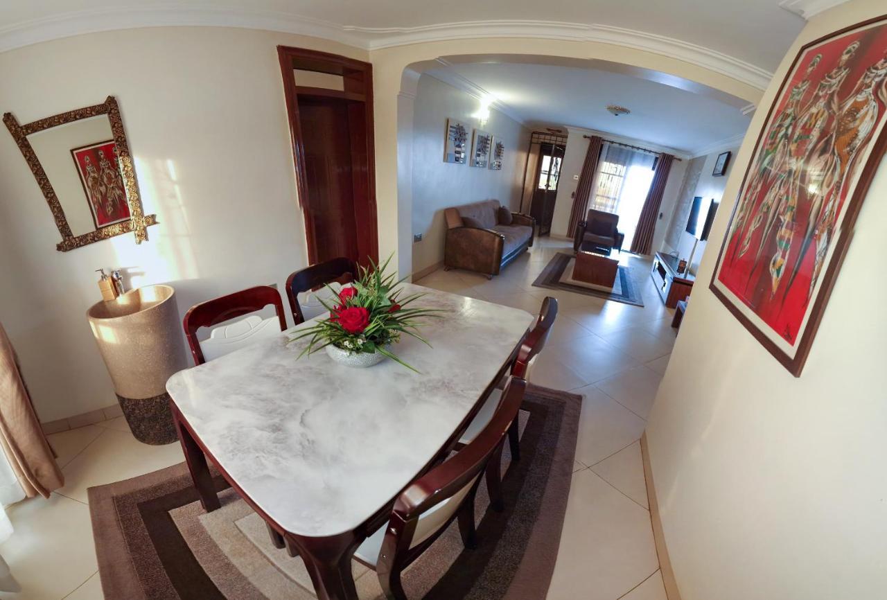 Eric Wilkins Apartments Lubowa Kültér fotó