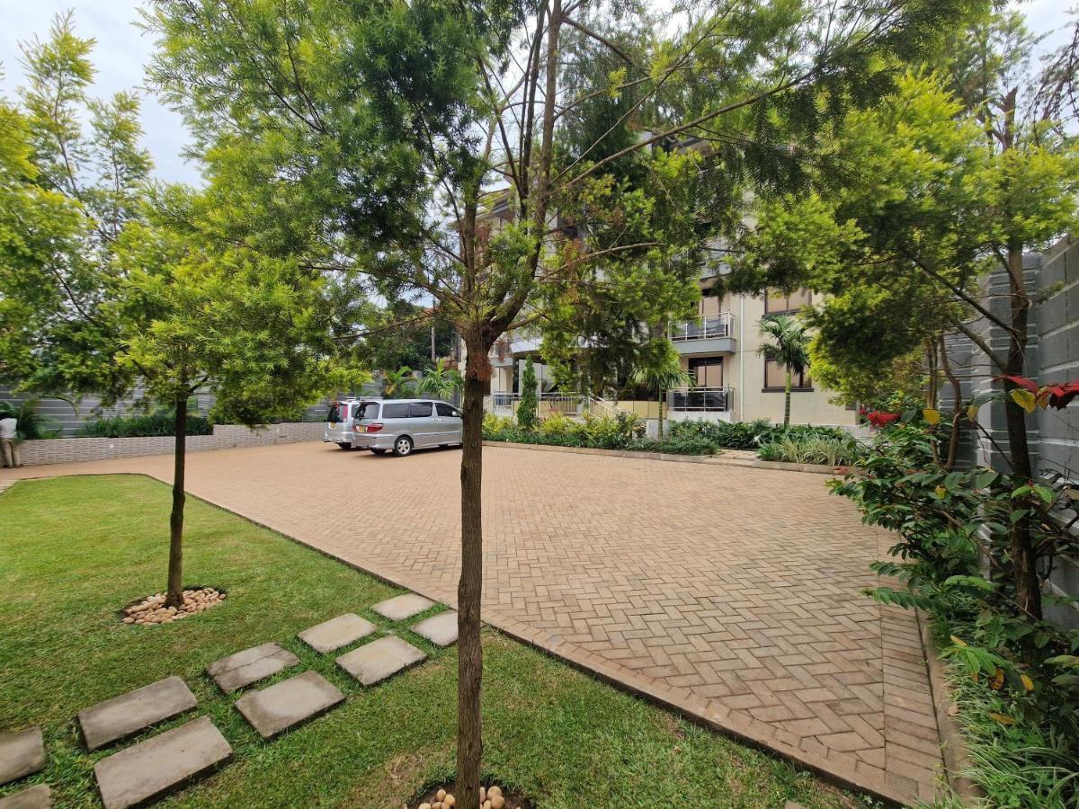 Eric Wilkins Apartments Lubowa Kültér fotó