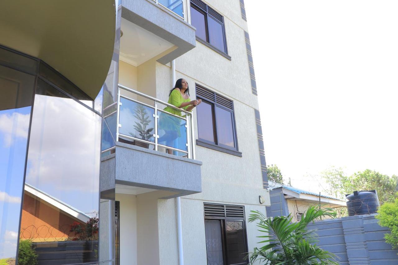 Eric Wilkins Apartments Lubowa Kültér fotó